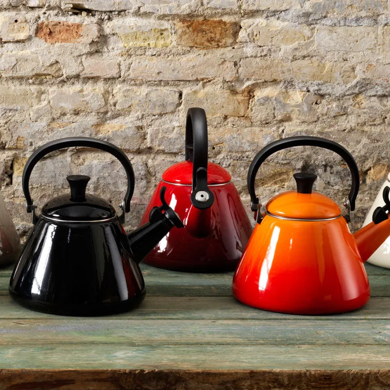 Le Creuset Kone Kettle with Fixed Whistle 1.6 litre Black